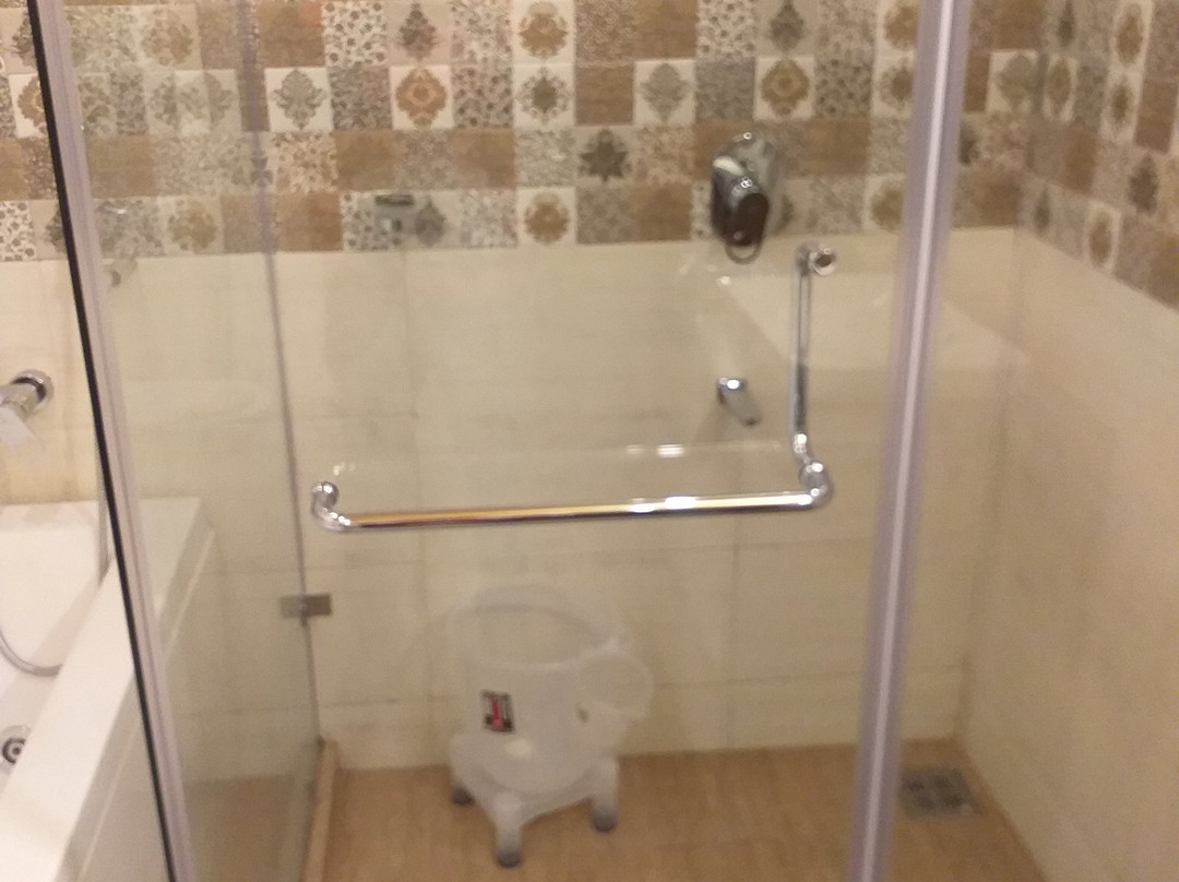 温妮假日酒店主图