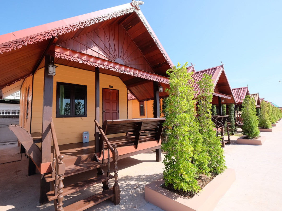 Prakaithong Hotel Sawang Daen Din