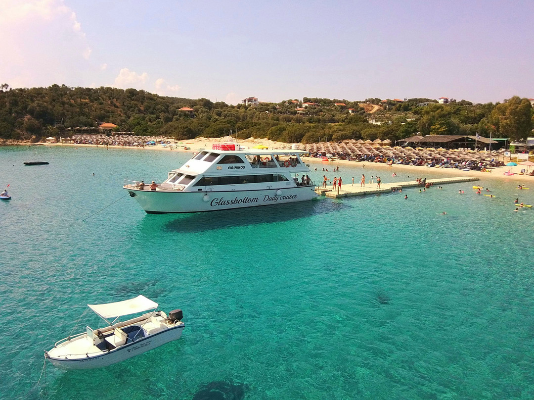 Eirinikos Glassbottom Daily & Private Cruises景点图片