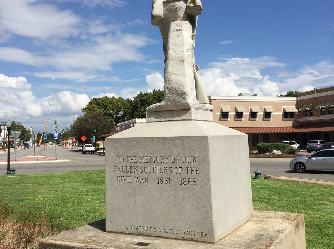 New Braunfels-新布朗费尔斯必去景点