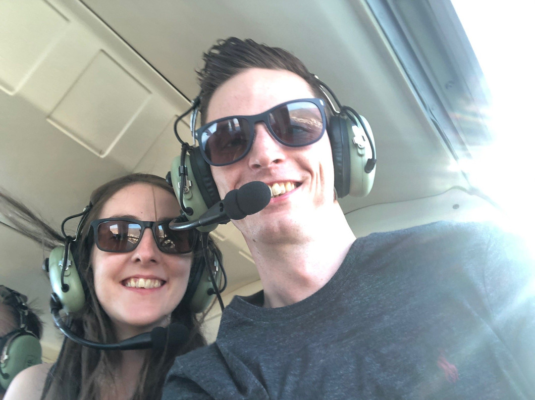 Helidream Helicopters景点图片