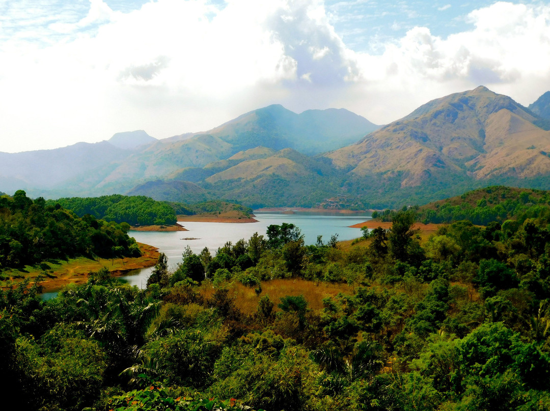 沙罗义度假村主图