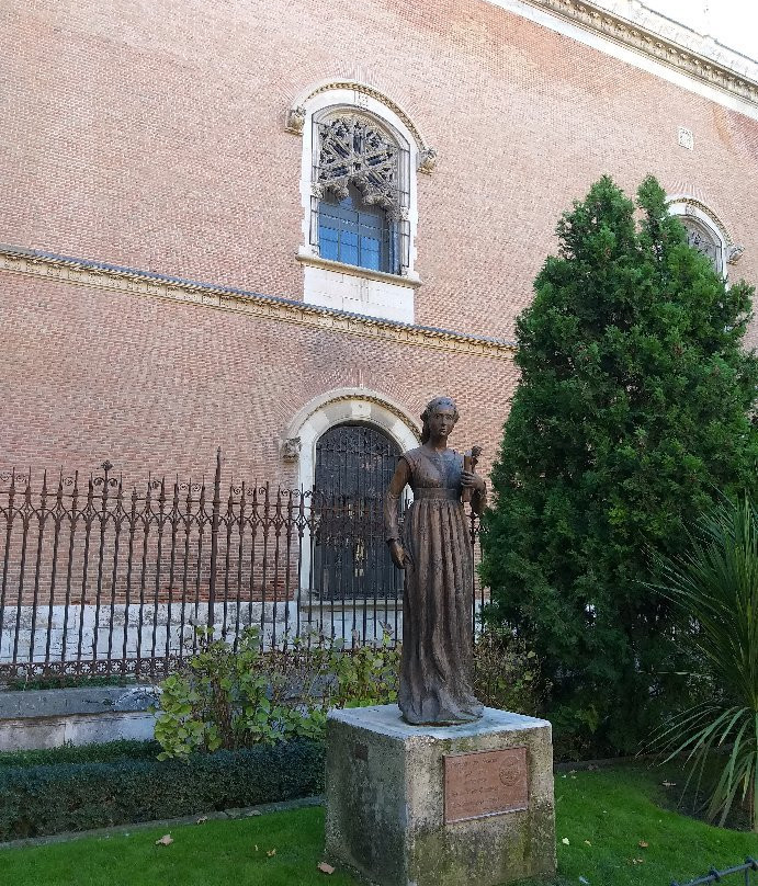 Plaza de las Bernardas-阿尔卡拉-德-哈纳雷斯必去景点