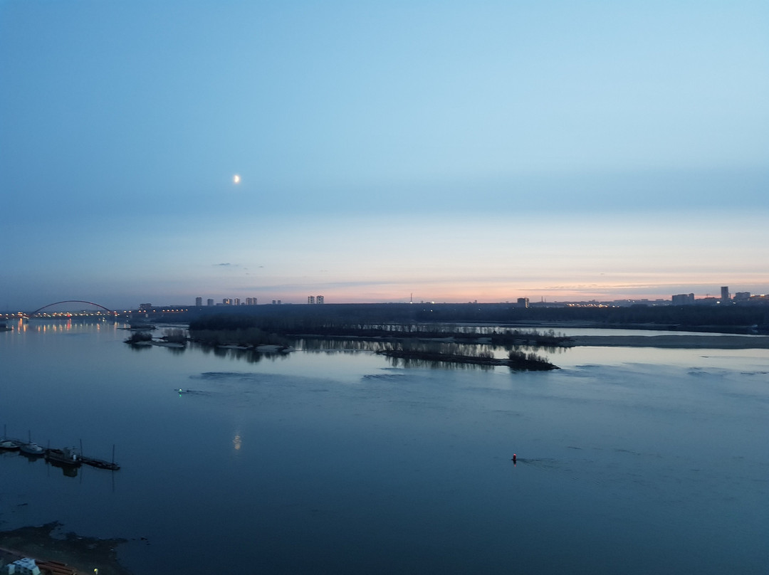 River Park Hotel主图