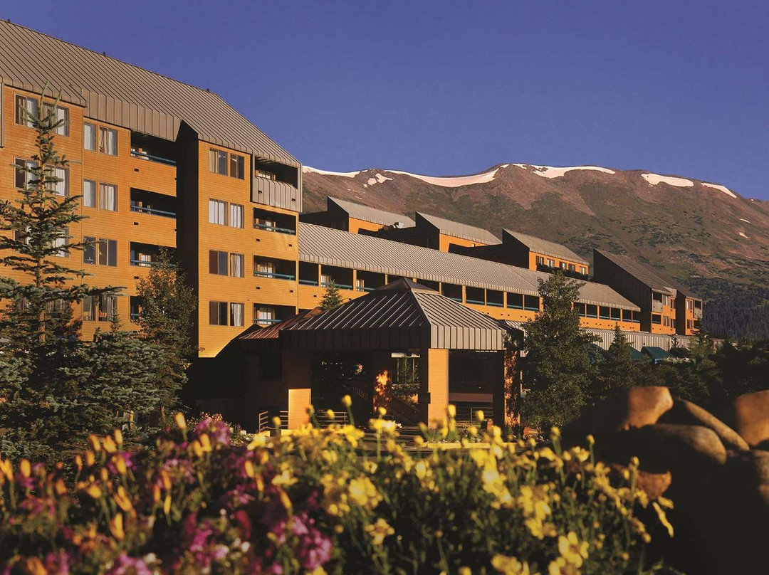 布雷肯里奇希尔顿逸林酒店主图