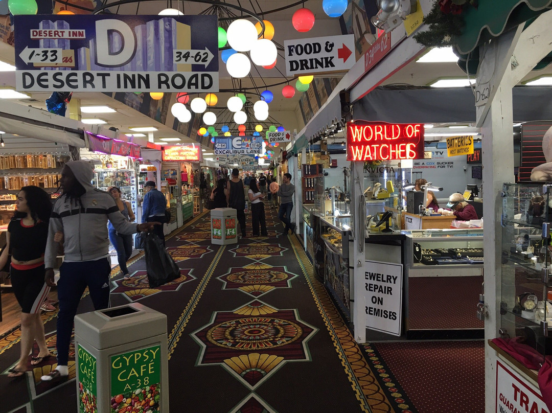 Fantastic Indoor Swap Meet-拉斯维加斯必去景点