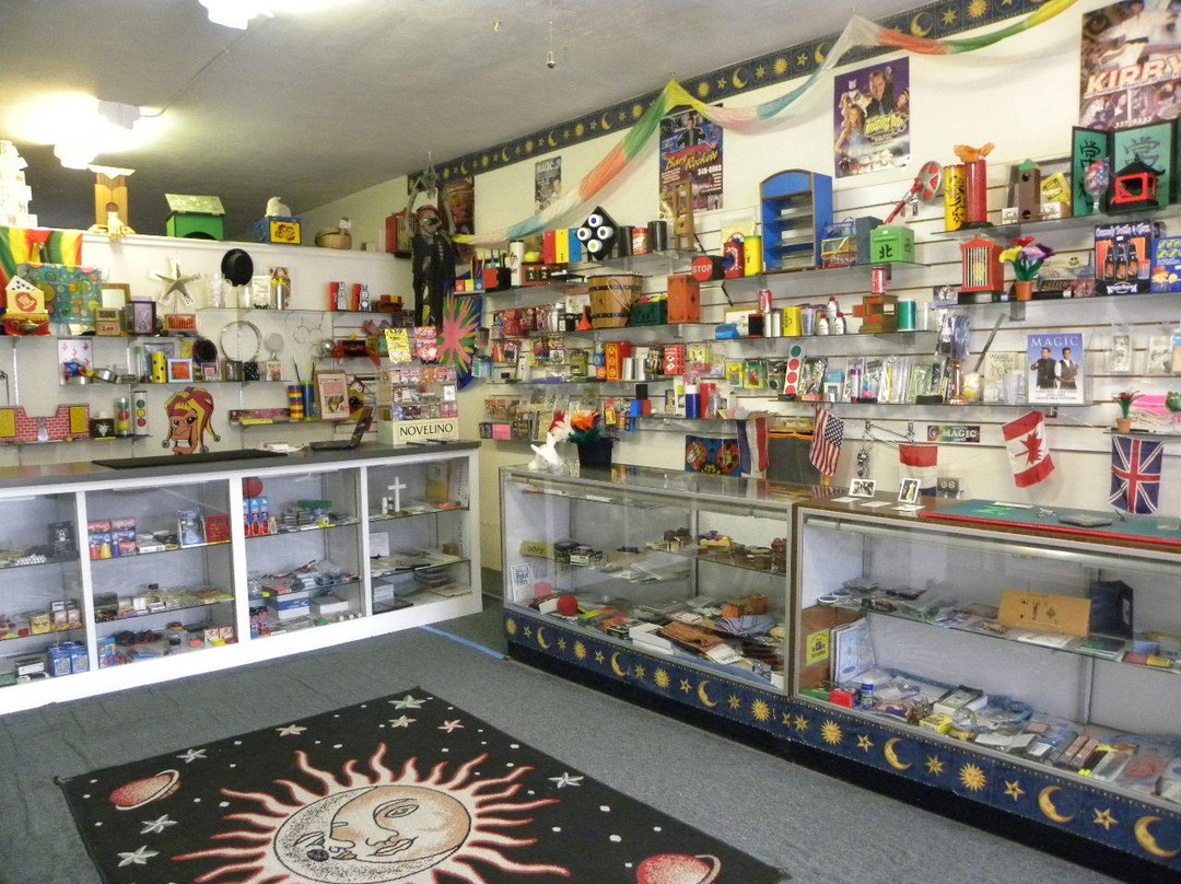 Forsyth旅游景点-It's Magic