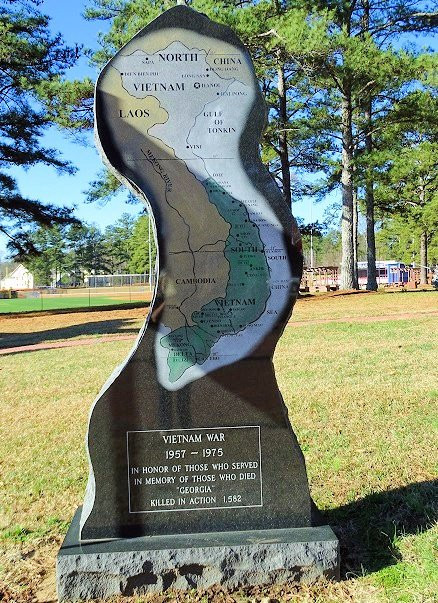 Alpharetta Walk Of Memories-阿尔法利塔必去景点