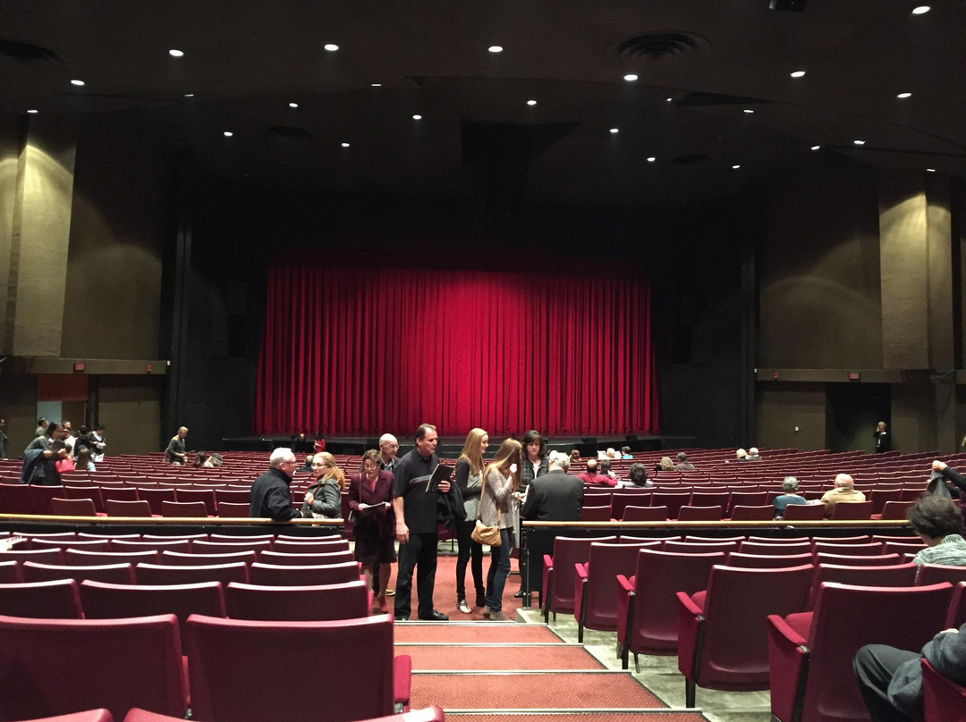 Redondo Beach Performing Arts Center-雷东多海滩必去景点