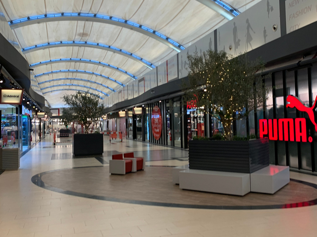 Fashion City Outlet, Larisa-Larissa必去景点