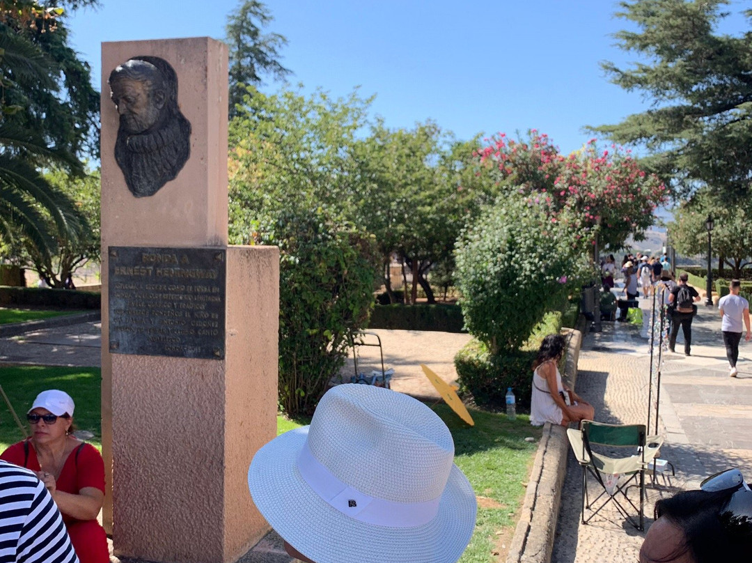 Ernest Hemingway Ronda Sculpture-隆达必去景点
