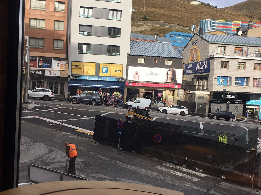 Hotel Les Neus主图