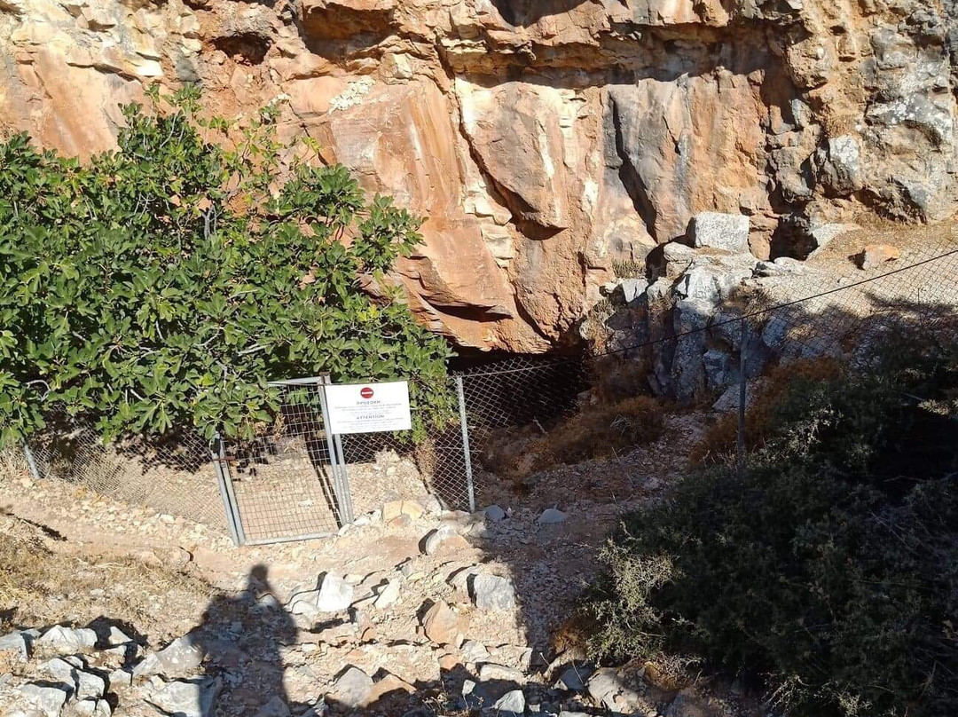 Marathi Marble Quarries-帕罗斯岛必去景点