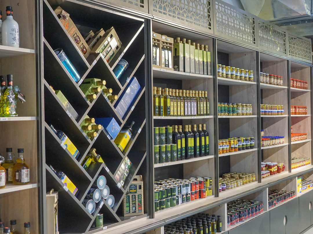 Megastore Gifts-苏塞必去景点