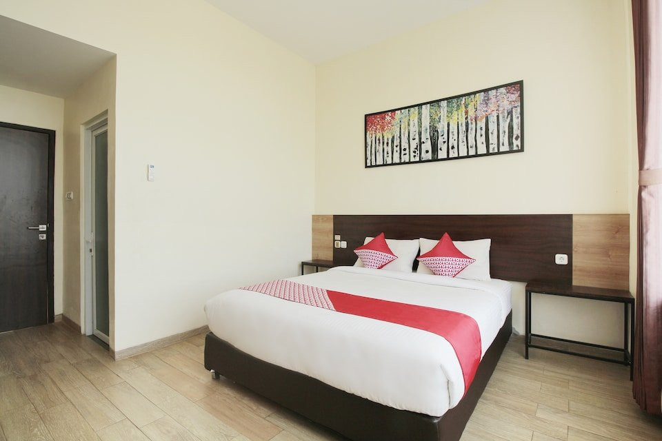 OYO 1017 Regency Hotel主图