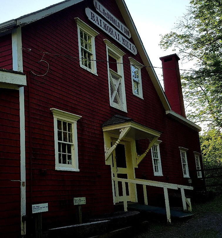 Balmoral Grist Mill Museum景点图片
