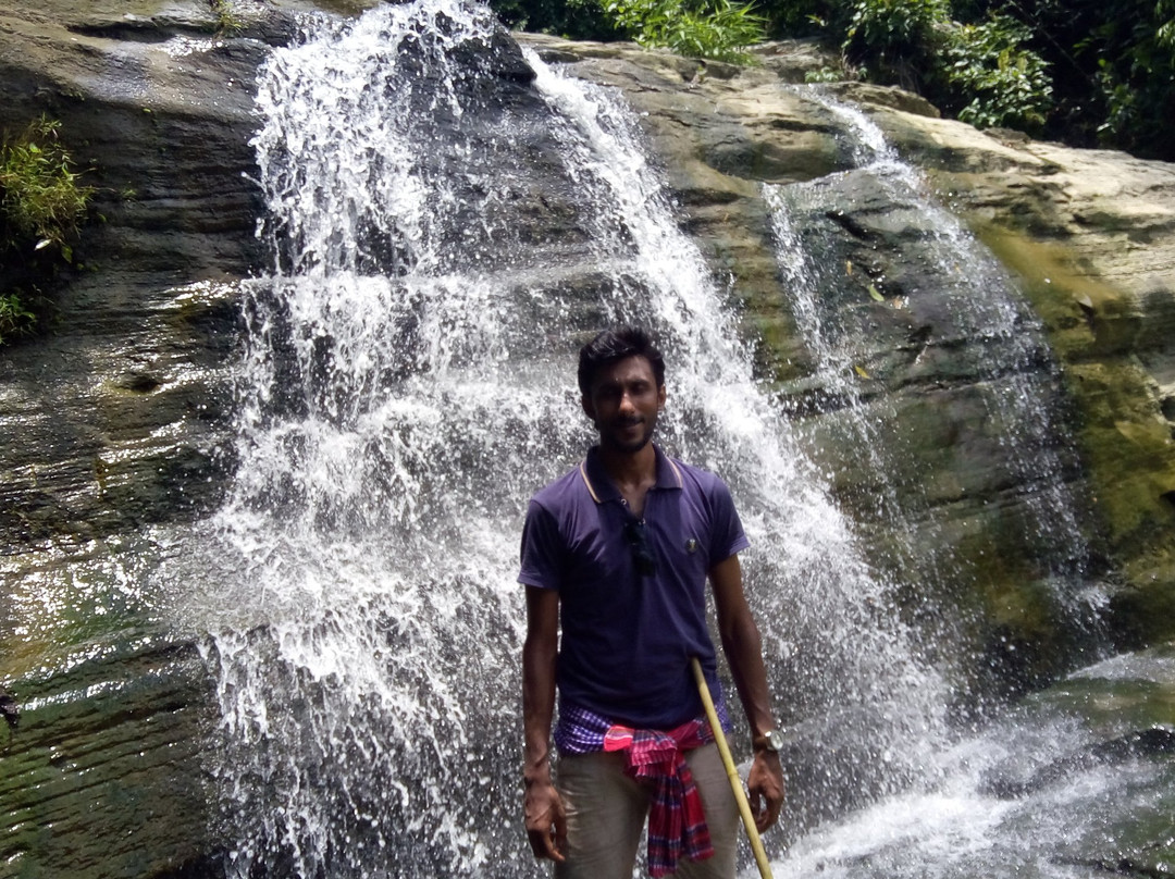 Khaiyachara Falls景点图片