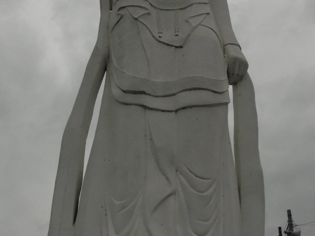 Nirasaki Heiwa Kannon Statue景点图片