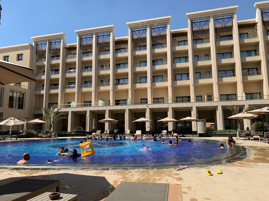 Triumph Luxury Hotel主图