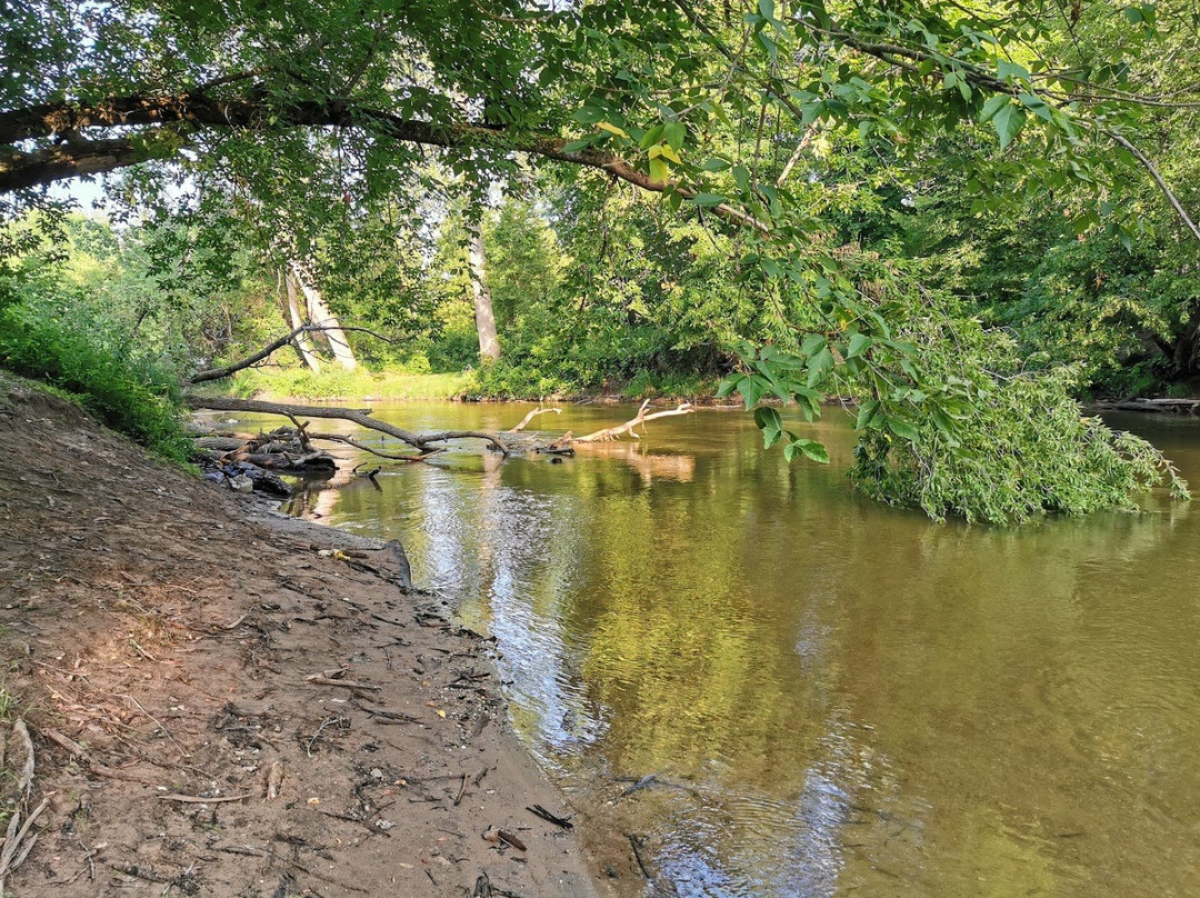 White's Canoe Livery-Sterling必去景点