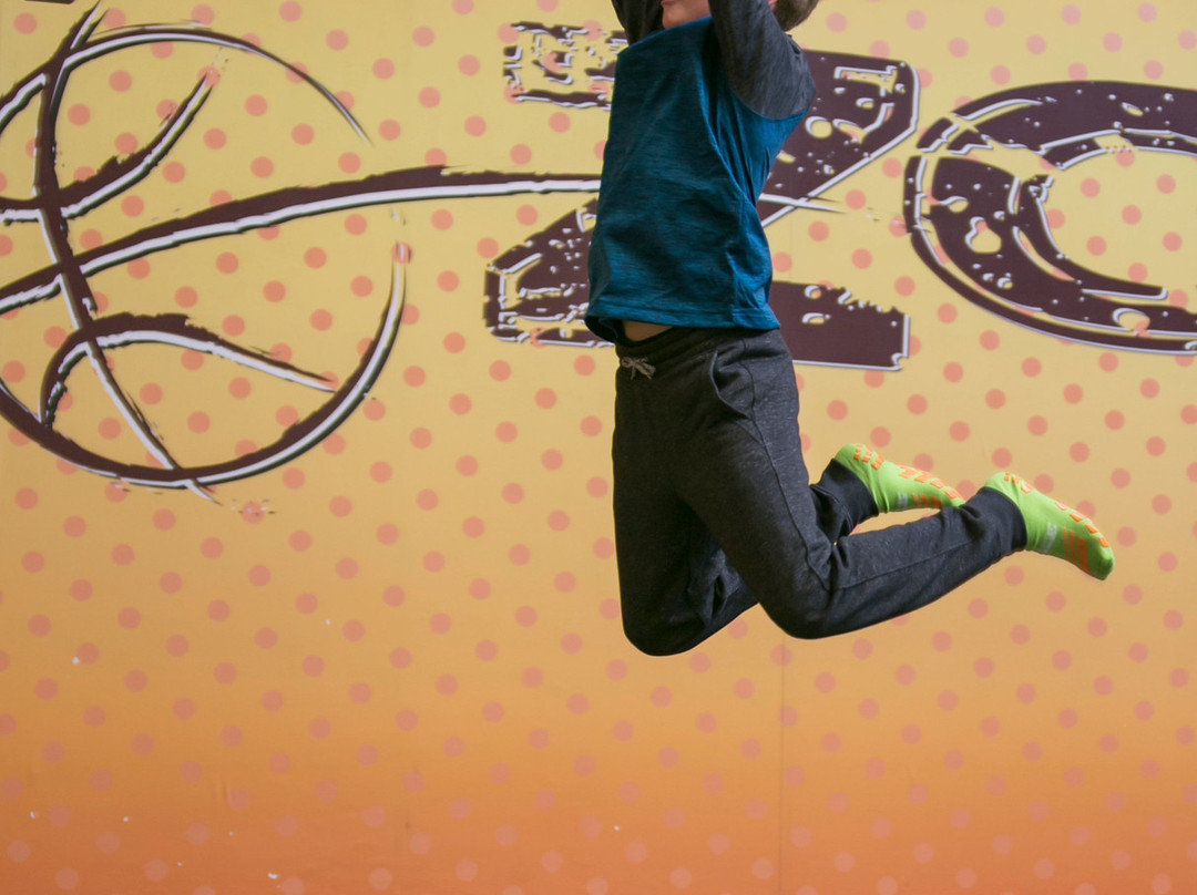 Rockin' Jump - The Ultimate Trampoline Park-特兰伯尔必去景点