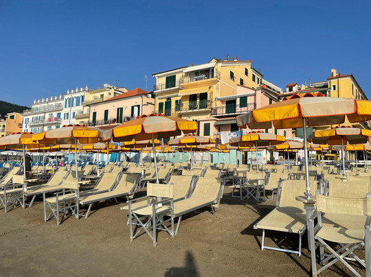 Bagni Pietro-阿拉西奥必去景点