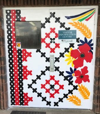 Vegreville Visitor Information Centre-韦格勒维尔必去景点