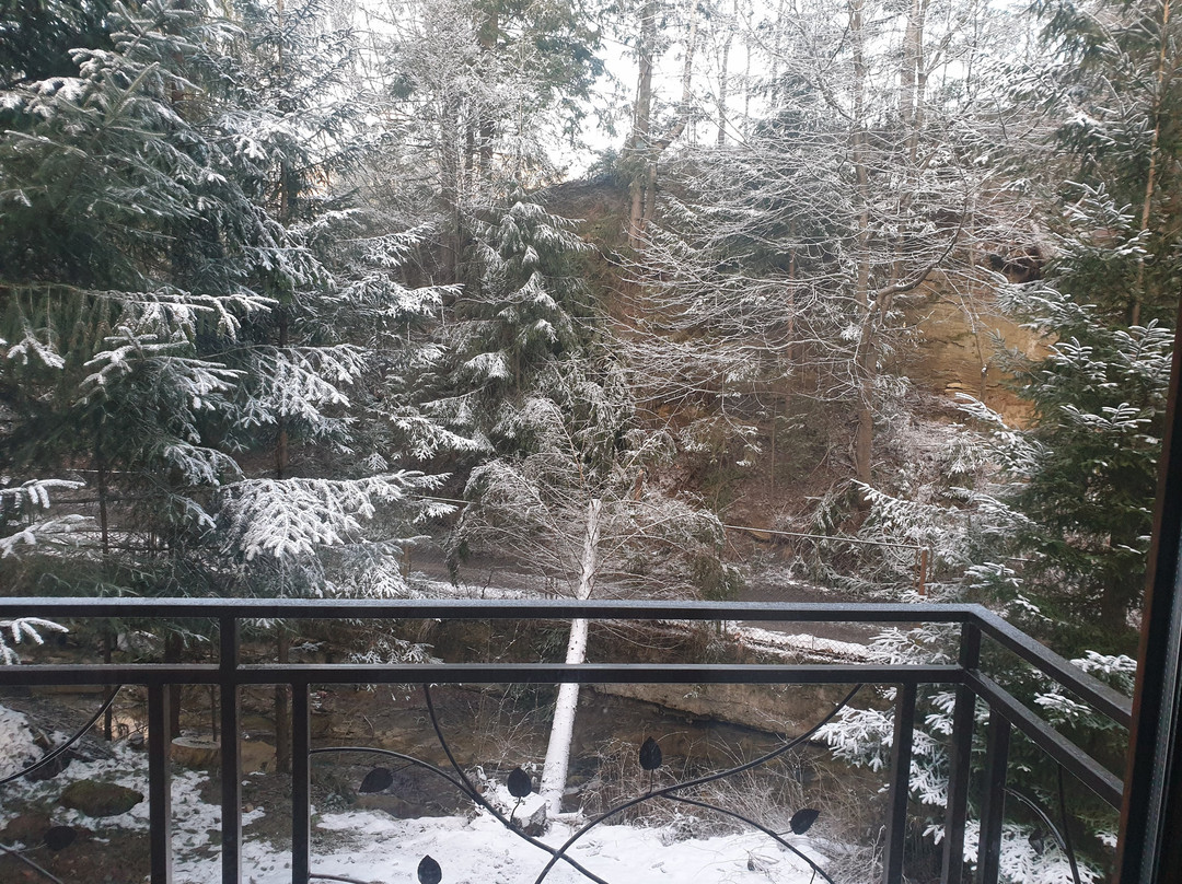 Mikulin Khutirets'