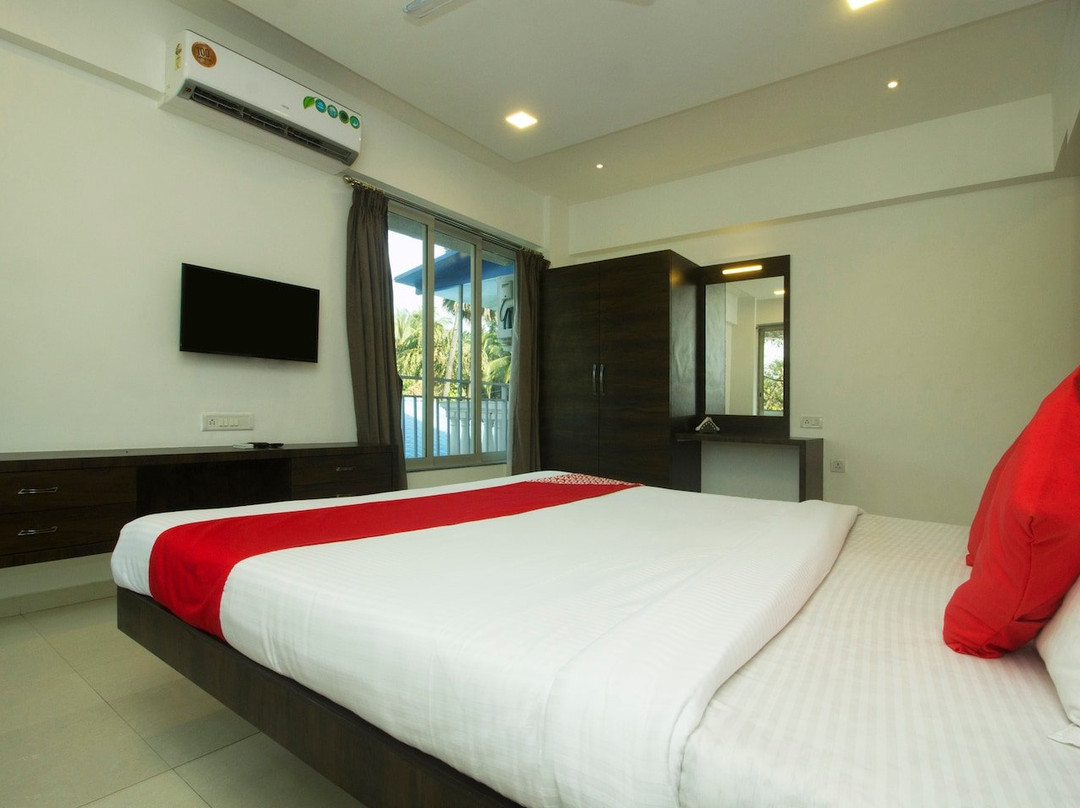 Collection O 76679 Blue Roof Sea Side主图