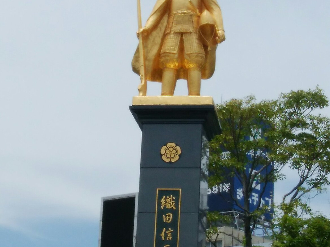 Gold Statue of Nobunaga Oda景点图片