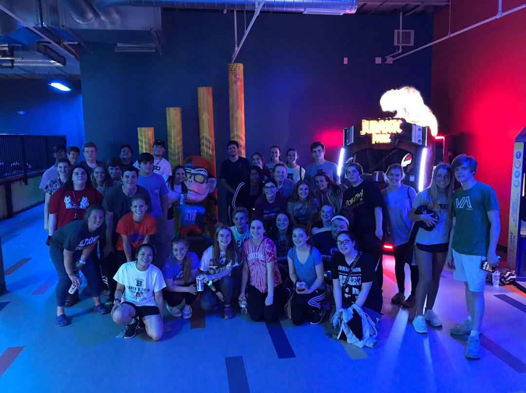 Urban Air Trampoline and Adventure Park-阿尔图纳必去景点