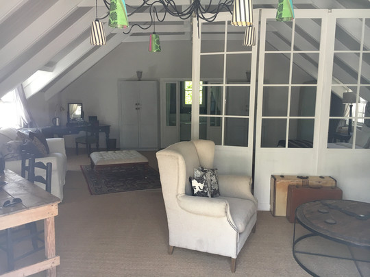 Old Oak Manor and Cafe Felix主图