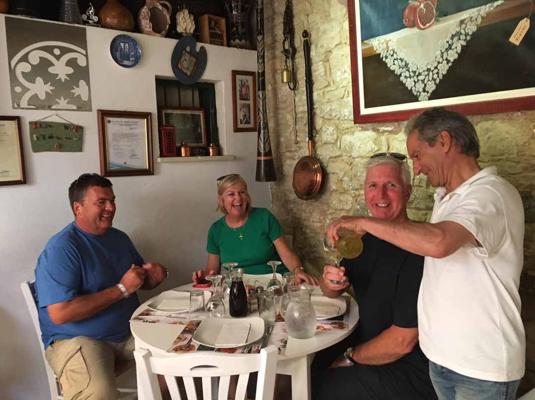 Stou Kir Yianni Guest Houses主图