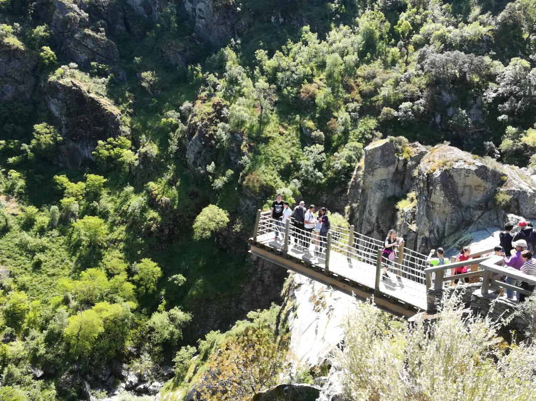 Ruta Del Pozo De Los Humos景点图片