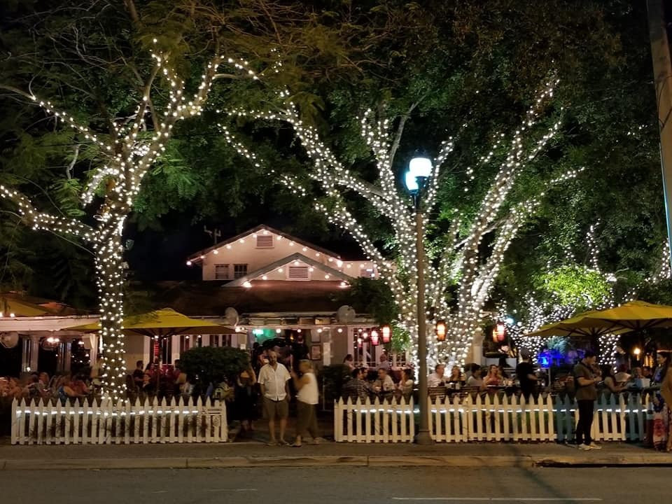 德拉海滩餐馆和美食-Dada