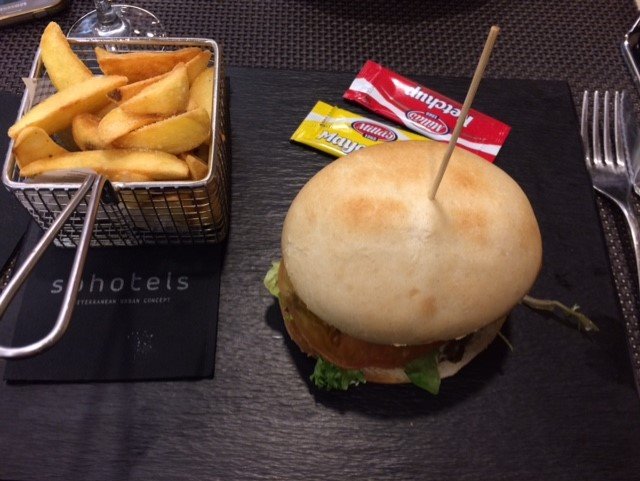 SB塔拉戈纳快捷酒店-餐饮