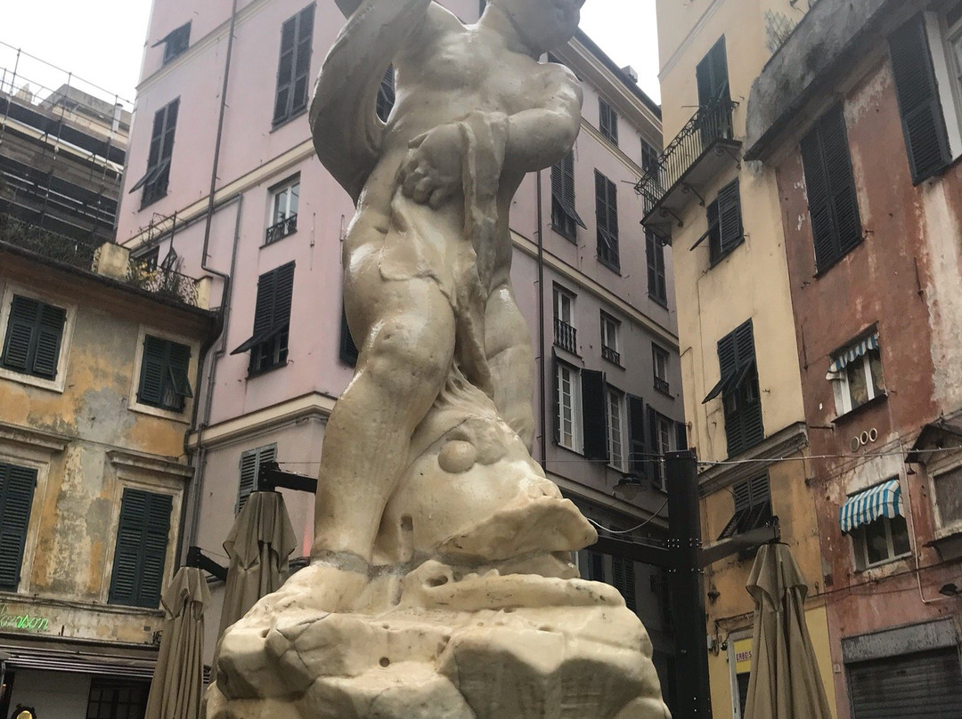 Piazza delle Erbe-热那亚必去景点