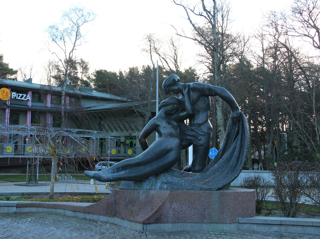 Fountain Yurate and Kastitis-帕兰加必去景点