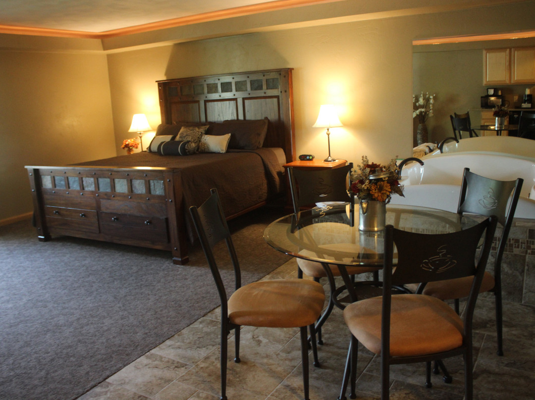 Shawano Four Seasons Hotel主图