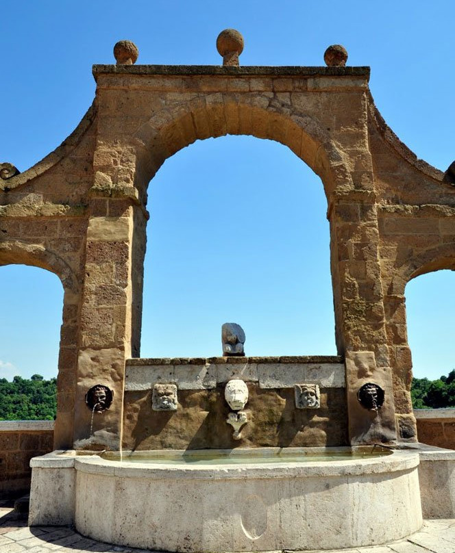 Fontana delle Sette Cannelle-皮蒂利亚诺必去景点