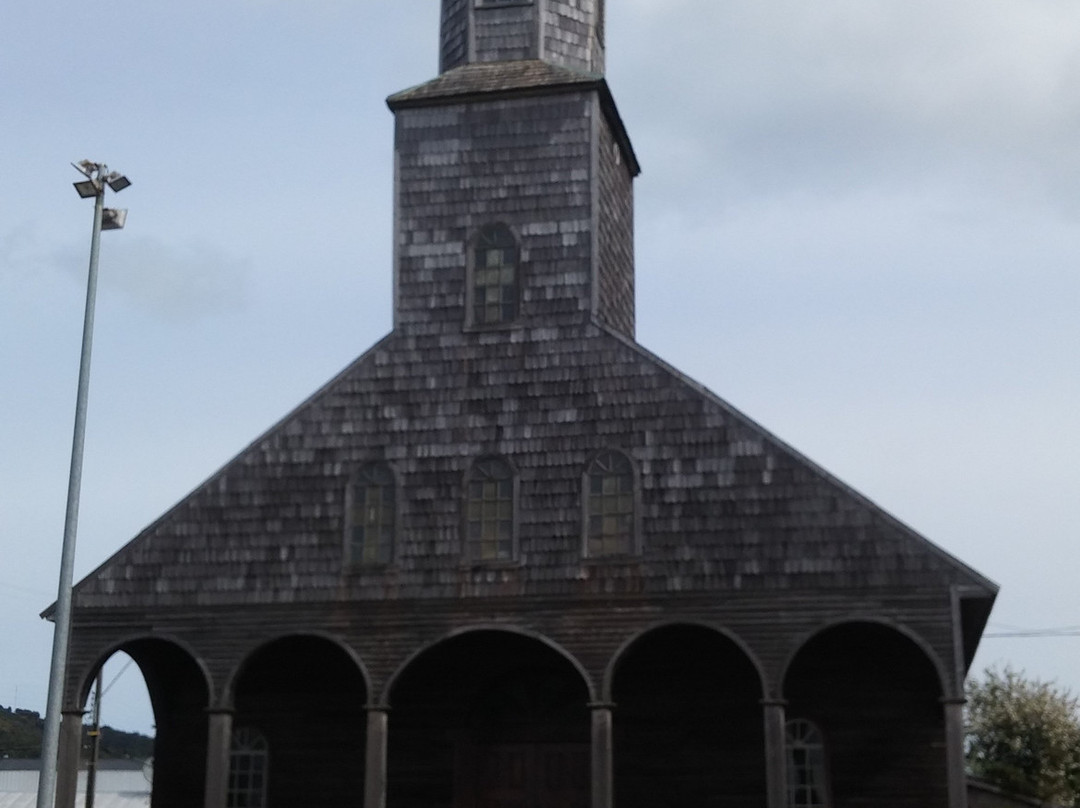Iglesia de Santa María de Loreto-Achao必去景点