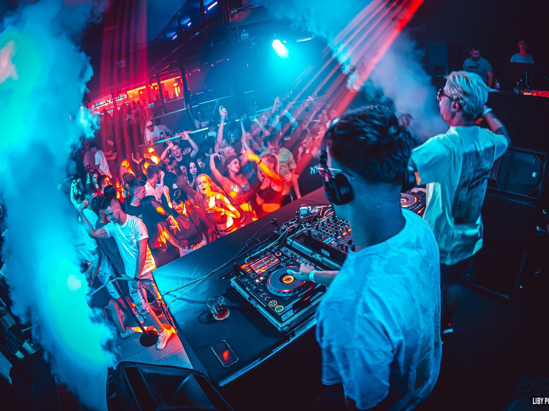 Euphoria Shisha & Club