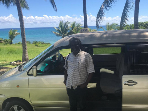 Mike's Maxi Taxi-布里奇顿必去景点