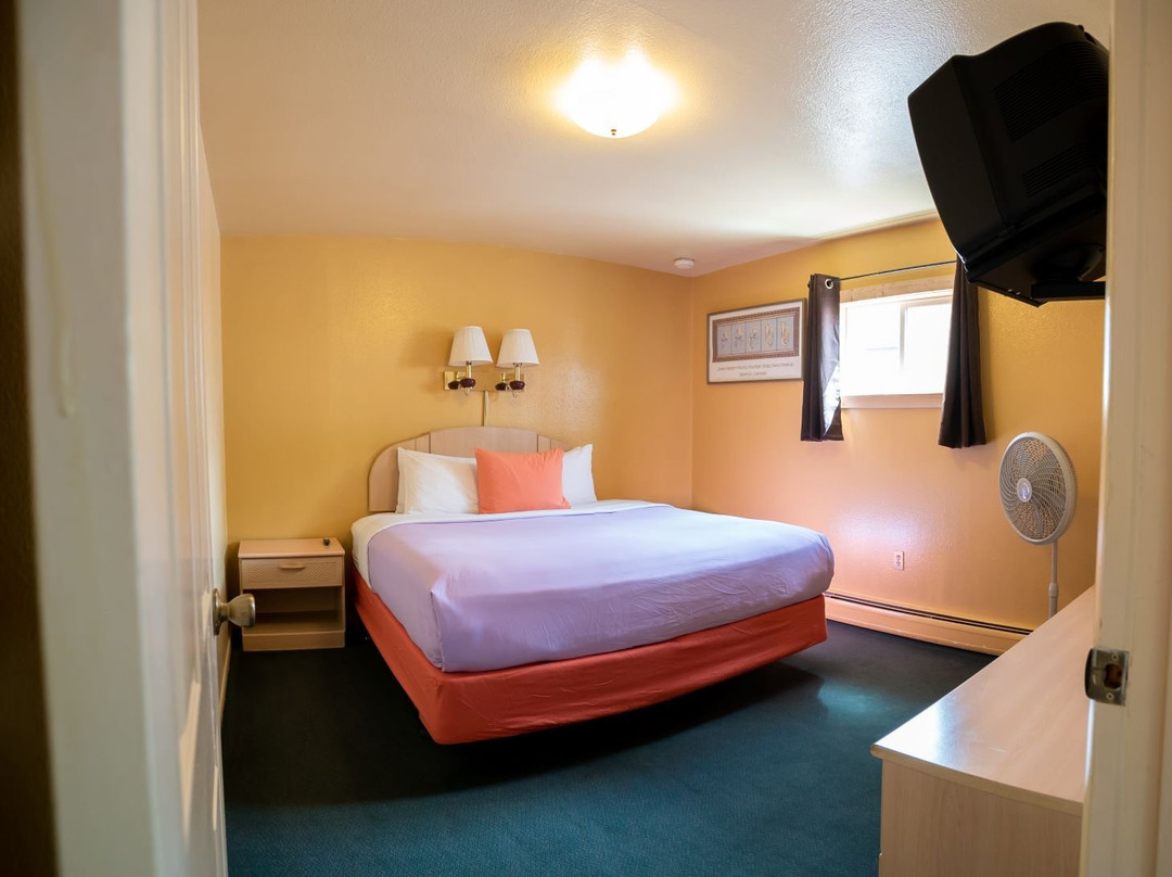 Triangle Motel主图