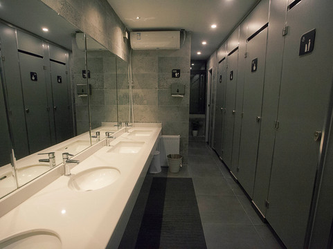 玛夏布鲁客栈主图