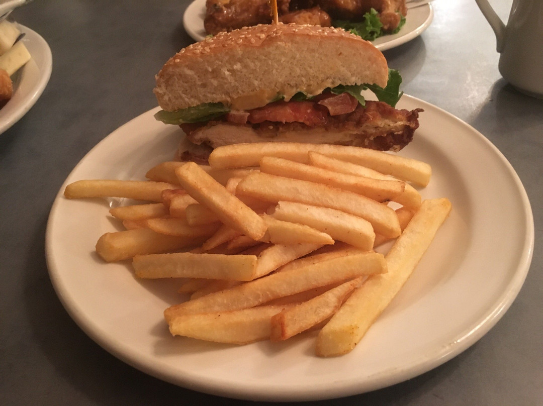 丘吉尔餐馆和美食-Seaport Hotel