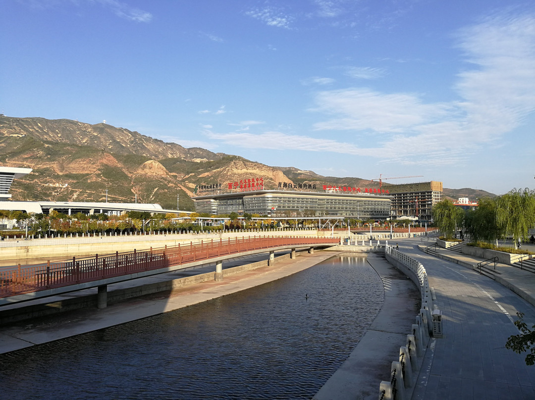 白云翔羚酒店主图