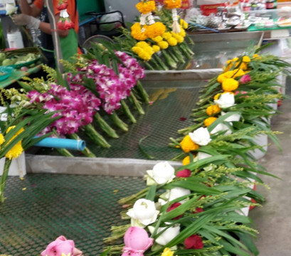 Star Night Bazaar-罗勇必去景点