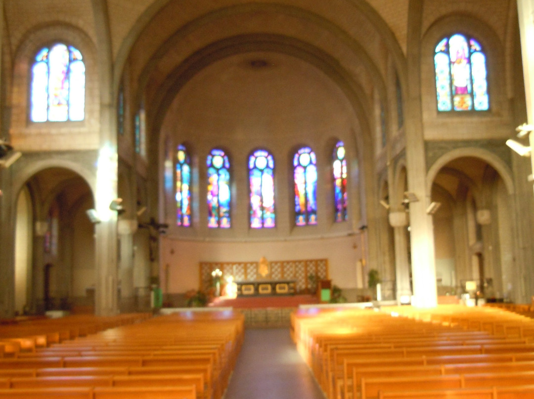 Église Notre-Dame-de-Lourdes景点图片