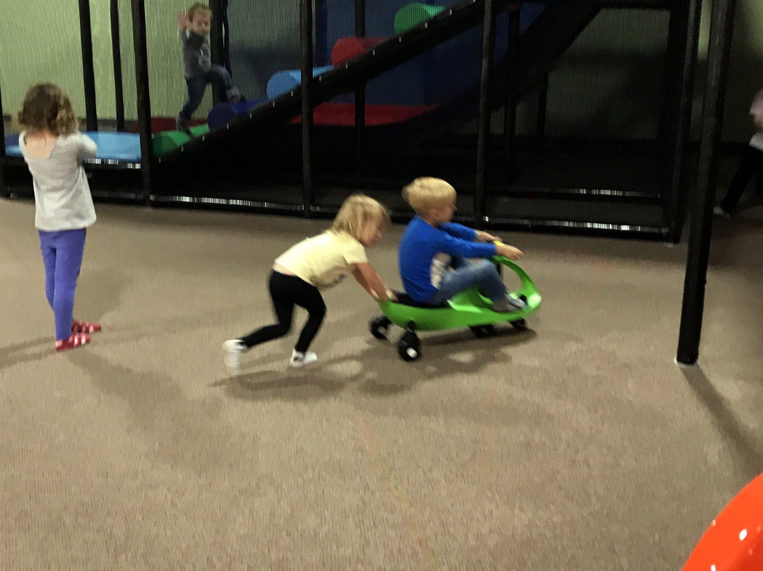 BumbleBee Play Cafe-埃尔金必去景点